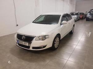 Volkswagen Passat 2.0 Tdi 110cv Dpf Advance Plus 4p. -10