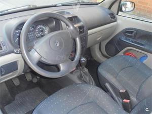 Renault Clio Dynamique v 5p. -03