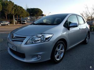 TOYOTA Auris 1.4 D4D DPF Active 5p.