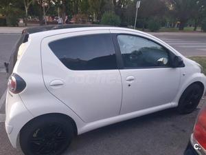 TOYOTA Aygo 1.0 VVTi Connect 5p.