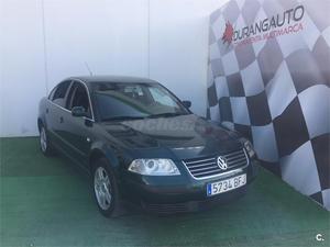 VOLKSWAGEN Passat 1.9 TDi 130CV Trendline 4p.