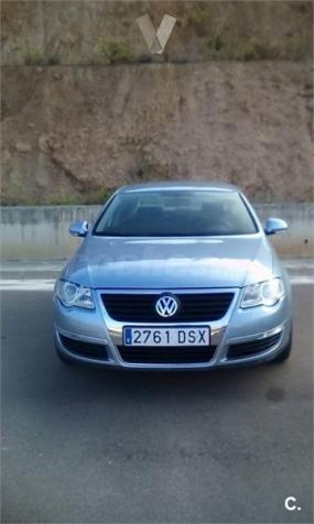 Volkswagen Passat 2.0 Tdi 140cv Advance 4p. -06