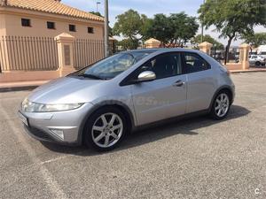 HONDA Civic 1.8 iVTEC Executive Textil iSHIFT 5p.