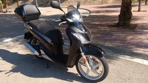 HONDA SCOOPY SH125i (