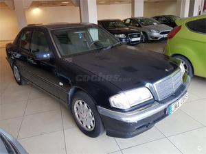 MERCEDES-BENZ Clase C C 250 DT ELEGANCE 4p.