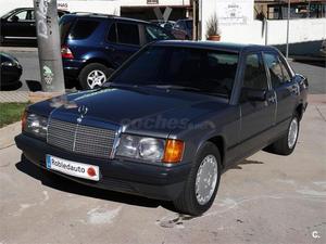 Mercedes-benz e 2.0 4p. -88