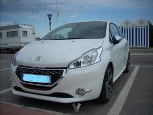 PEUGEOT 208 GTi 200cv -13