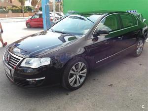 VOLKSWAGEN Passat 2.0 TDI Advance 4p.