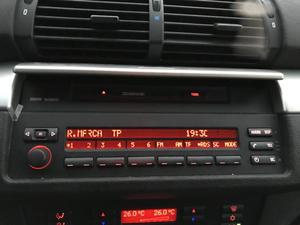 radio BMW X5