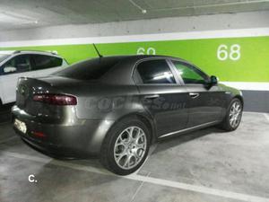 ALFA ROMEO  JTD 16v Distinctive 4p.