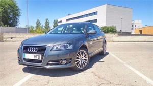 AUDI A3 Sportback 2.0 TDI 140 S tron Attraction 5p.