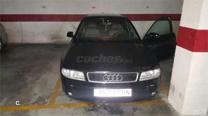 AUDI A4 1.9 TDI 110CV AVANT AUTO 5p.