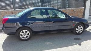 FORD Mondeo 2.0I GHIA 4p.