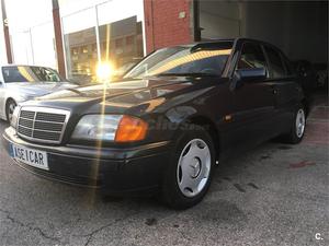 MERCEDES-BENZ Clase C C 180 ELEGANCE 4p.