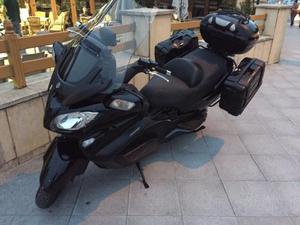 SUZUKI BURGMAN 650 Executive (modelo actual) -13