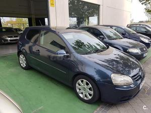 VOLKSWAGEN Golf 2.0 FSI Highline 3p.