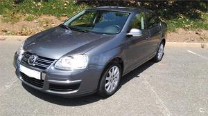 VOLKSWAGEN Jetta 1.6 TDI 105cv Sport 4p.