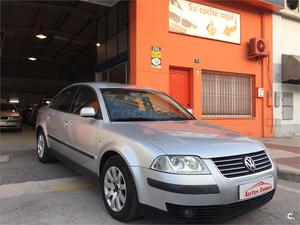 VOLKSWAGEN Passat 1.8 T Highline 150CV 4p.