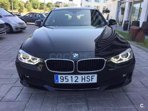 BMW Serie d Essential Edition Touring 5p.