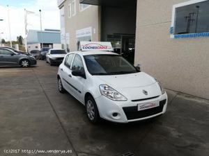 RENAULT CLIO EN VENTA EN ARCOS DE LA FRONTERA (CáDIZ) -