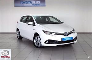 TOYOTA Auris H Active Touring Sports 5p.