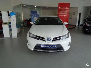 TOYOTA Auris Hybrid Active 5p.