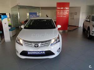 TOYOTA Avensis 120D ADVANCE 4p.