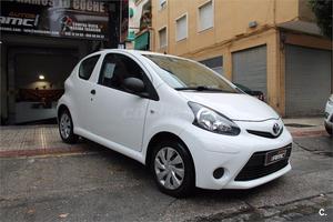 TOYOTA Aygo 1.0 VVTi Live 3p.