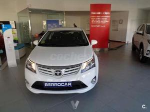 Toyota Avensis 120d Advance 4p. -13