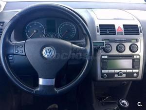 VOLKSWAGEN Touran 2.0 TDI 140 Traveller 5p.