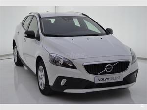 VOLVO V40 Cross Country 2.0 D2 Kinetic Auto 5p.
