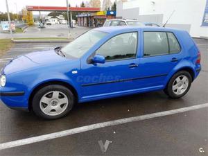 Volkswagen Golf 1.9 Tdi Conceptline 100cv 5p. -02