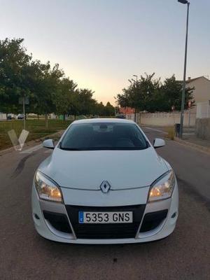 RENAULT Mégane Dynamique dCi 110 eco2 -10