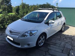 TOYOTA Auris 1.6 VVTi Active 5p.