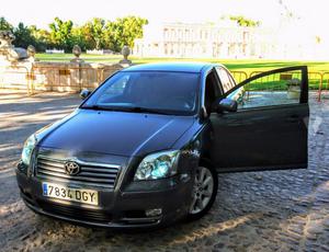 TOYOTA Avensis 2.0 D4D SOL -05