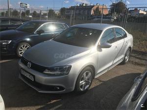 VOLKSWAGEN Jetta 1.6 TDI 105cv Advance Bluemotion Tech 4p.