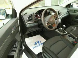 Hyundai Elantra 1.6 Mpi Tecno 4p. -17