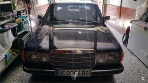 Mercedes Benz 300d 