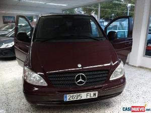 Mercedes-benz vito 111 cdi combi 6 de segunda mano