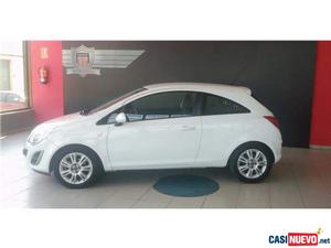 Opel corsa 1.4 color edition '11 de segunda mano