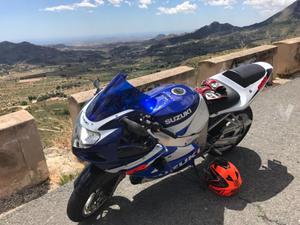 SUZUKI GSX R