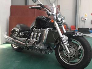 TRIUMPH ROCKET III Roadster -05