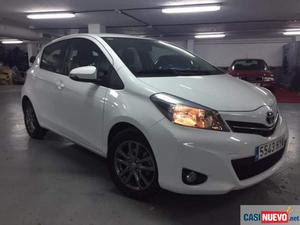 Toyota yaris 1.3 active '14 de segunda mano