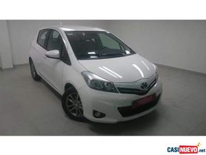 Toyota yaris 1.4d-4d active '14 de segunda mano