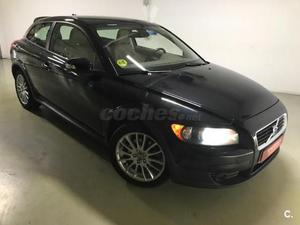 Volvo C30 D5 Momentum Auto 3p. -09