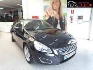 Volvo S D2 Summum 4p. -13