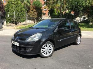 RENAULT Clio Luxe Privilege 1.5DCI85 3p.