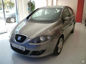 SEAT Toledo 2.0 TDI STYLANCE 5p.