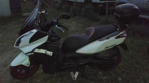 KYMCO Super Dink 125i (modelo actual) -09