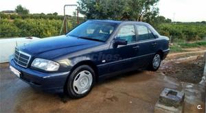 MERCEDES-BENZ Clase C C 200 CDI CLASSIC 4p.